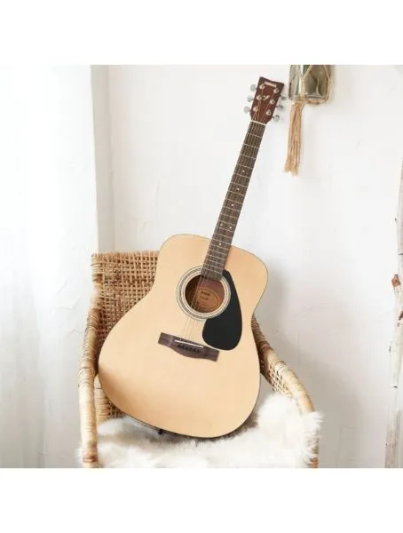 Yamaha F310P Acoustic Guitar (Includes Gigbag, Strap, Pitch Pipe, Strings, Picks, String Winder and Capo)