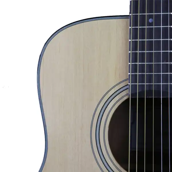 Yamaha F600 Acoustic Guitar