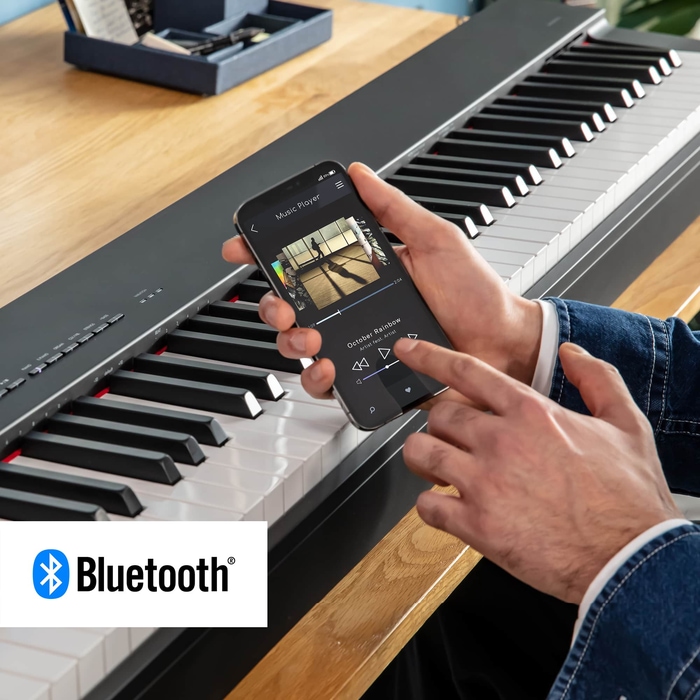 Play music from the instrumentʼs speakers via Bluetooth® audio