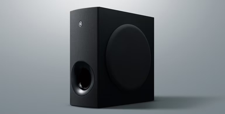 THRILLING ROOM-FILLING BASS