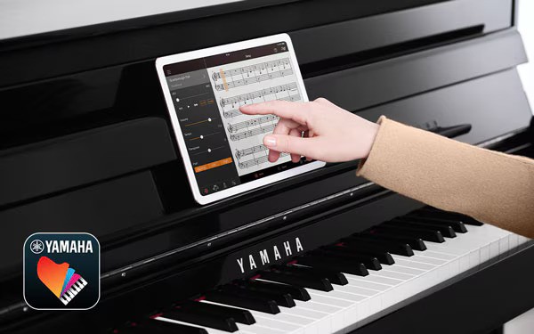 SMART PIANIST WITH POWERFUL SHEET MUSIC READER TECHNOLOGY