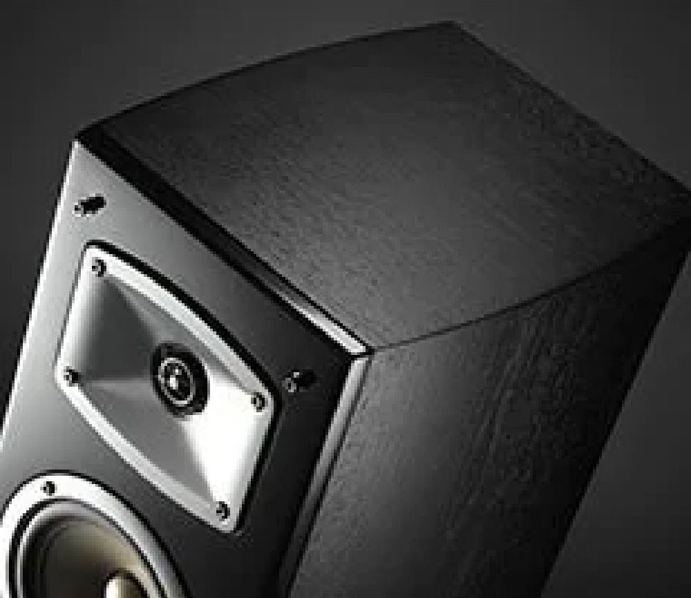 Featuring a Unique Waveguide Horn that Controls Directiv